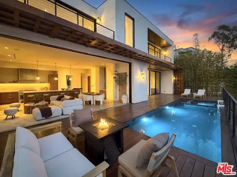 1525 Marlay Dr, Los Angeles, CA 90069