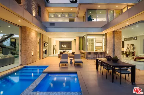 9311 Readcrest Dr, Beverly Hills, CA 90210