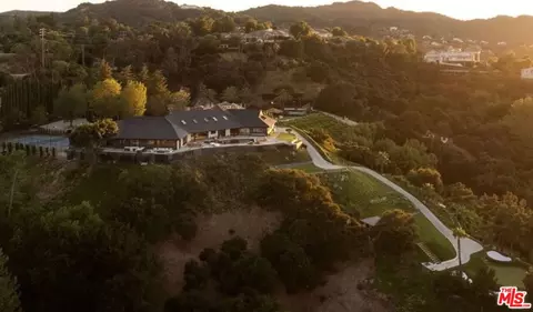 16401 Mulholland Dr, Los Angeles, CA 90049