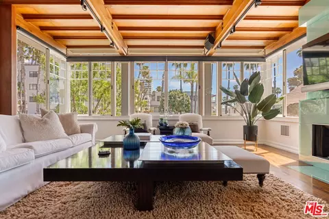 133 Ocean Park Blvd, Santa Monica, CA 90405