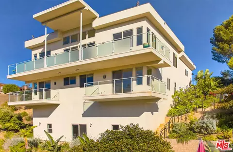 5787 Calpine Dr, Malibu, CA 90265