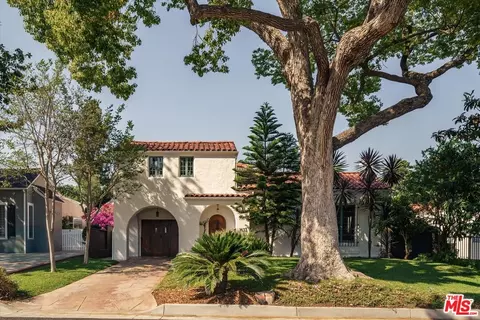 1633 Santa Barbara Ave, Glendale, CA 91208