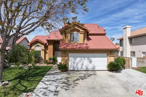 729 Whitlatch Dr, Lancaster, CA 93535