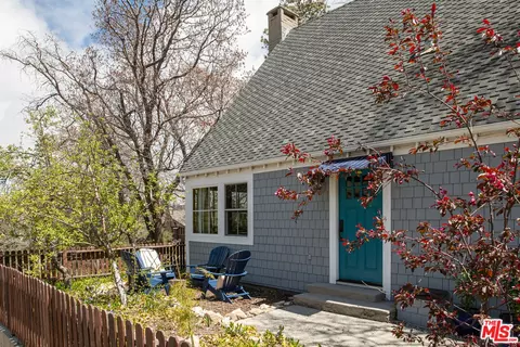 Exterior - 419 Hemlock Dr, Lake Arrowhead, CA 92352 photo 2 of 6