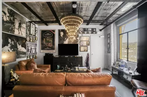 6253 Hollywood Blvd #903, Los Angeles, CA 90028