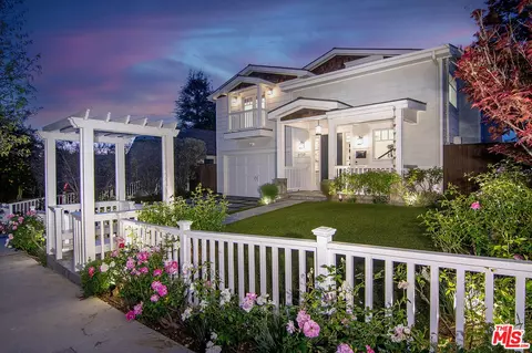 2737 Angus St, Los Angeles, CA 90039