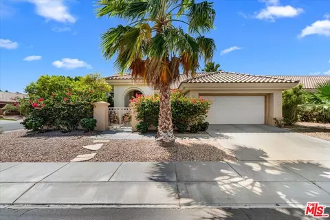 78649 Waterfall Dr, Palm Desert, CA 92211