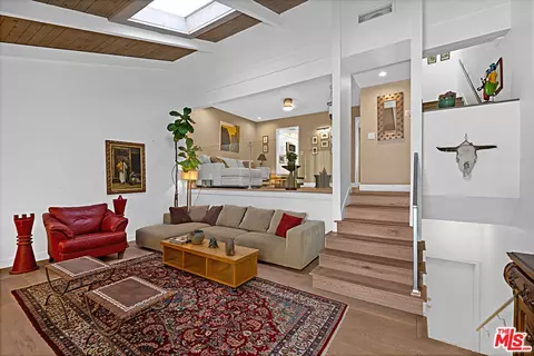 11824 Moorpark St #F, Studio City, CA 91604