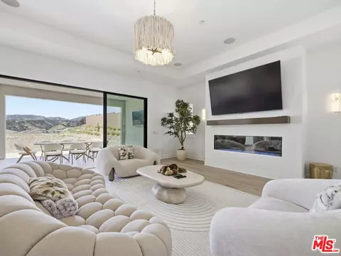 12061 N Northstar Ln, Porter Ranch, CA 91326