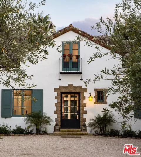 1574 Green Ln, Montecito, CA 93108 photo 2