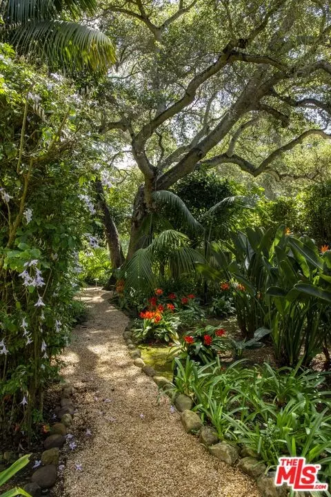 1574 Green Ln, Montecito, CA 93108 photo 9