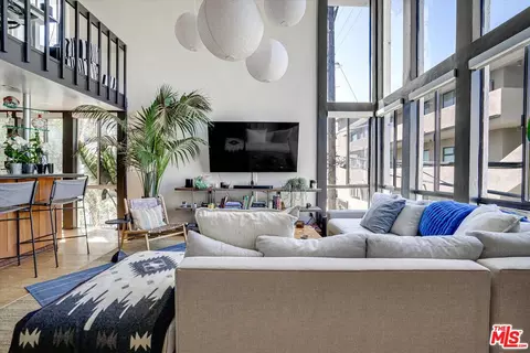 14 Mast St, Marina Del Rey, CA 90292