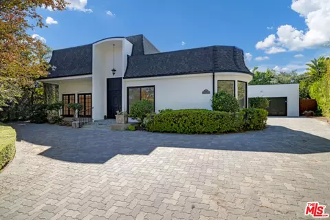 9141 Leander Pl, Beverly Hills, CA 90210