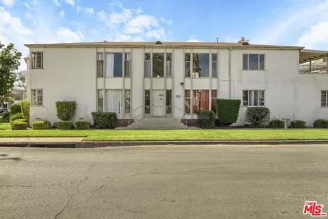 1655 Carmona Ave, Los Angeles, CA 90019