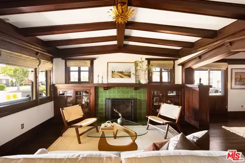 1527 W 45th St, Los Angeles, CA 90062