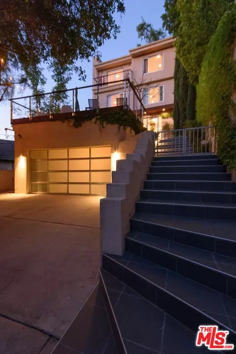4132 Empis St, Woodland Hills, CA 91364