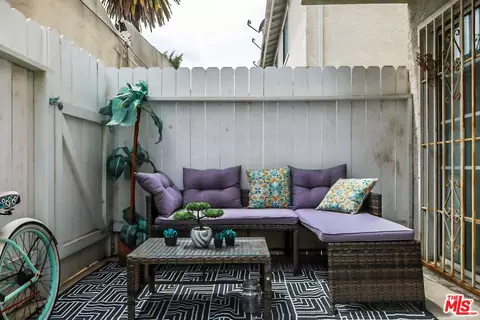 810 W Compton Blvd #16, Compton, CA 90220 photo 4