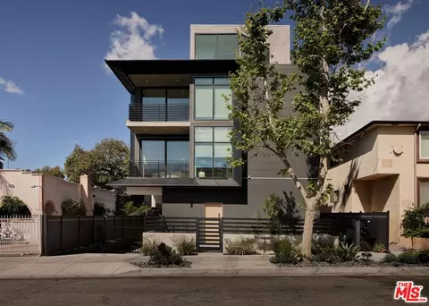 1227 N Formosa Ave #1, Los Angeles, CA 90046