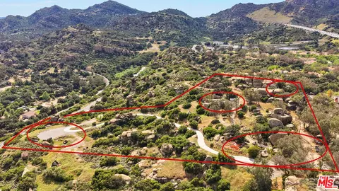 22001 Santa Susana Pass Rd, Chatsworth, CA 91311