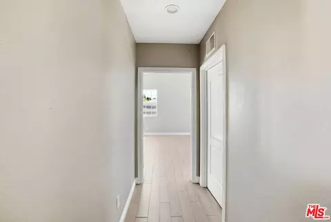 Entry Way - 18060 Walnut St, Hesperia, CA 92345 photo 2 of 3