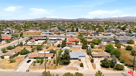 View/Area - 18060 Walnut St, Hesperia, CA 92345 photo 3 of 4