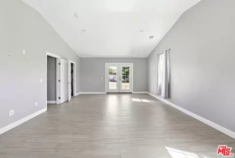 Living - 18060 Walnut St, Hesperia, CA 92345 photo 8 of 12