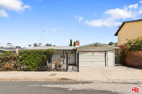 3242 Dos Palos Dr, Los Angeles, CA 90068