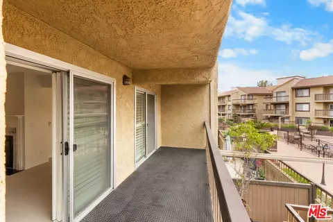 Exterior - 3481 Stancrest Dr #237, Glendale, CA 91208 photo 3 of 7