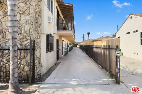 Exterior - 5913 Greenwood Ave, Commerce, CA 90040 photo 1 of 4