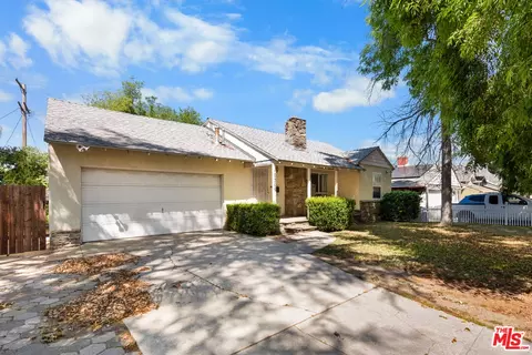 10309 Mcvine Ave, Sunland, CA 91040