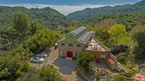635 Greenleaf Canyon Blvd, Topanga, CA 90290