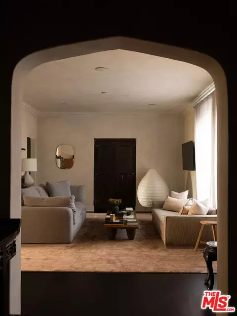 1424 N Crescent Heights Blvd #34, West Hollywood, CA 90046