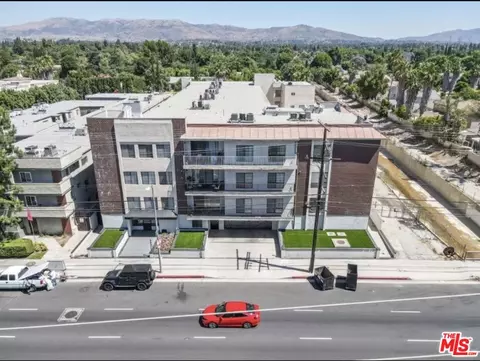 19029 Nordhoff St #205, Northridge, CA 91324