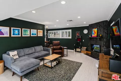 5545 Whitsett Ave #8, Valley Village, CA 91607
