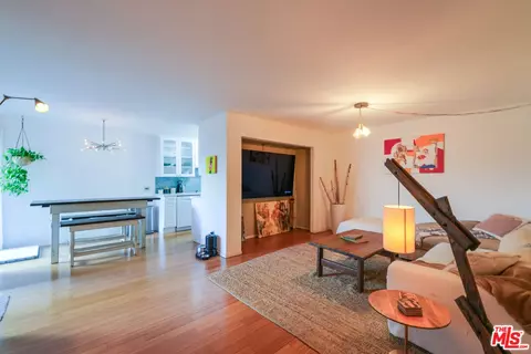 532 N Rossmore Ave #108, Los Angeles, CA 90004
