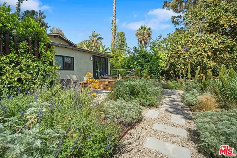 Exterior - 31226 Bailard Rd, Malibu, CA 90265 photo 13 of 15