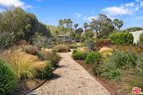Exterior - 31226 Bailard Rd, Malibu, CA 90265 photo 12 of 15