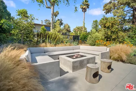 Exterior - 31226 Bailard Rd, Malibu, CA 90265 photo 8 of 15