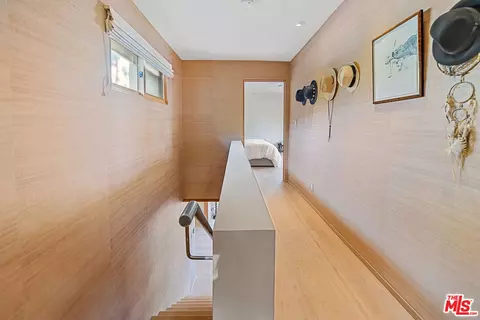 Entry Way - 31226 Bailard Rd, Malibu, CA 90265 photo 1 of 1
