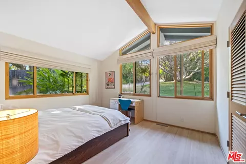 Bedroom - 31226 Bailard Rd, Malibu, CA 90265 photo 5 of 8
