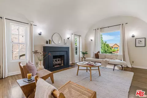 7519 La Salle Ave, Los Angeles, CA 90047