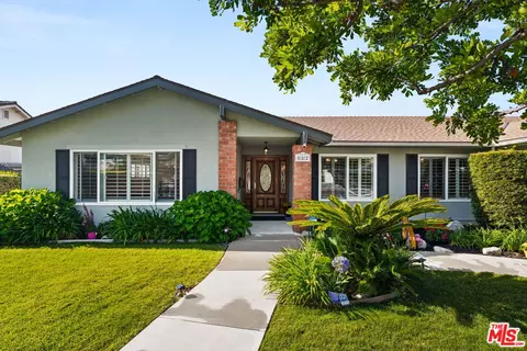 582 Mount Carmel Dr, Claremont, CA 91711