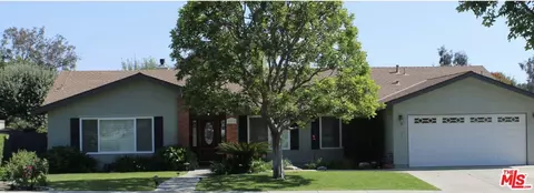 582 Mount Carmel Dr, Claremont, CA 91711