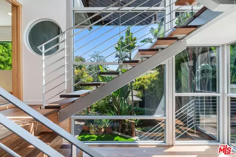 10336 Monte Mar Dr, Los Angeles, CA 90064