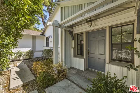 Exterior - 7072 Owens St, Tujunga, CA 91042 photo 3 of 10