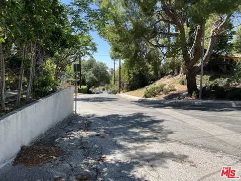 Exterior - 7072 Owens St, Tujunga, CA 91042 photo 10 of 10