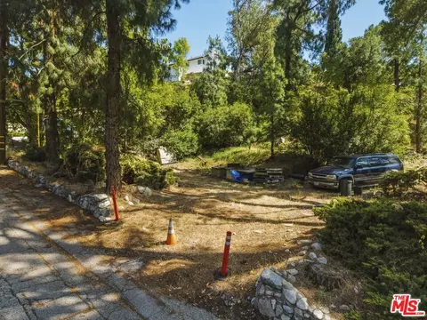 7072 Owens St, Tujunga, CA 91042 photo 13