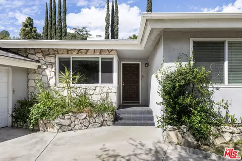 15508 Royal Ridge Rd, Sherman Oaks, CA 91403