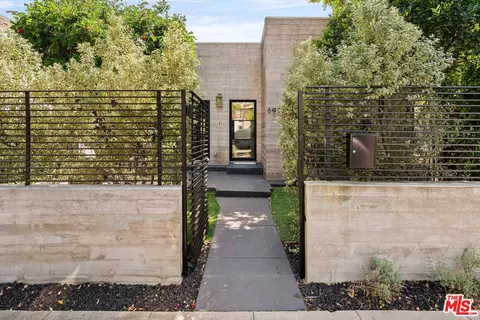 8956 Dicks St, West Hollywood, CA 90069