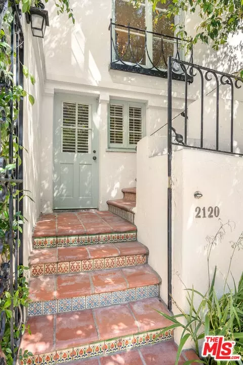 2120 Outpost Dr, Los Angeles, CA 90068